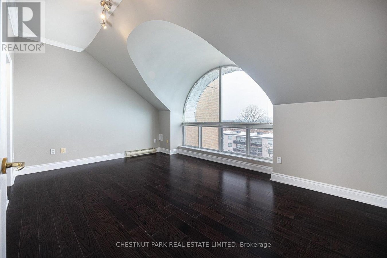 607 - 1818 BAYVIEW AVENUE - Photo 13