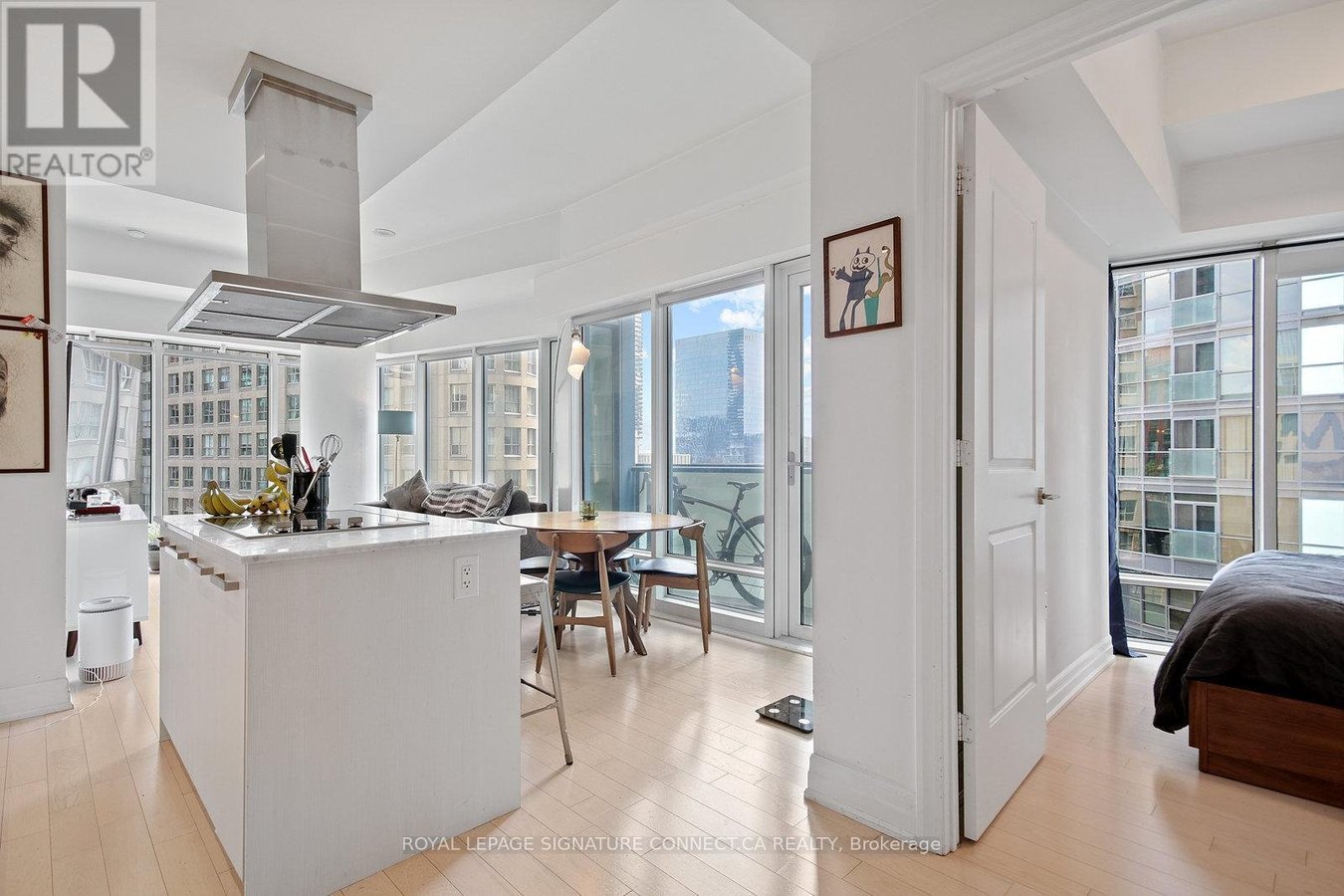 808 - 8 THE ESPLANADE - Photo 6