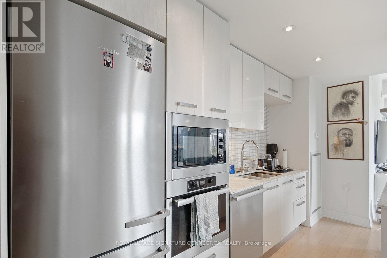 808 - 8 THE ESPLANADE - Photo 7
