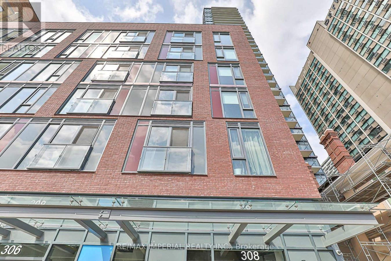 305 - 308 JARVIS STREET - Photo 3