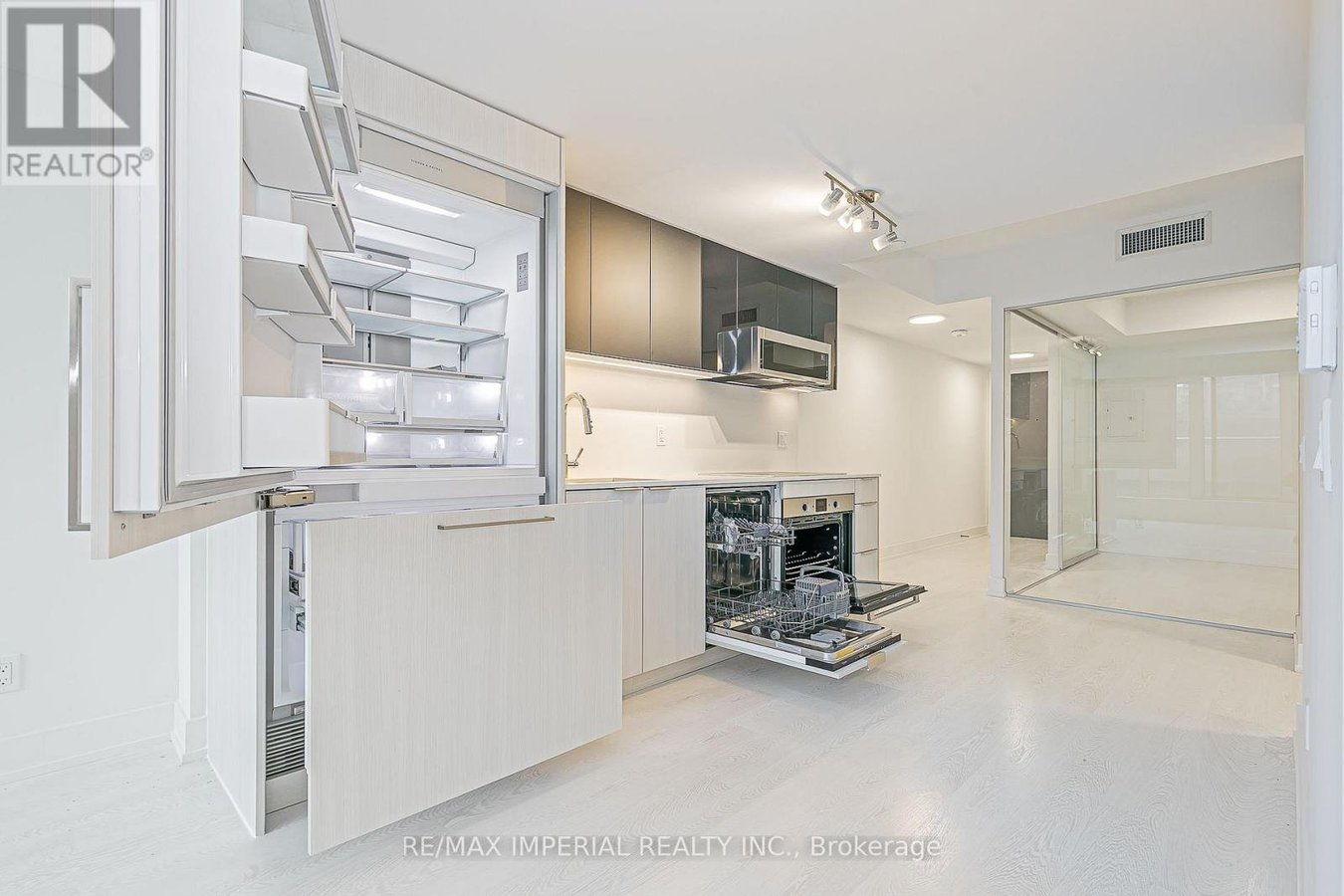 305 - 308 JARVIS STREET - Photo 12
