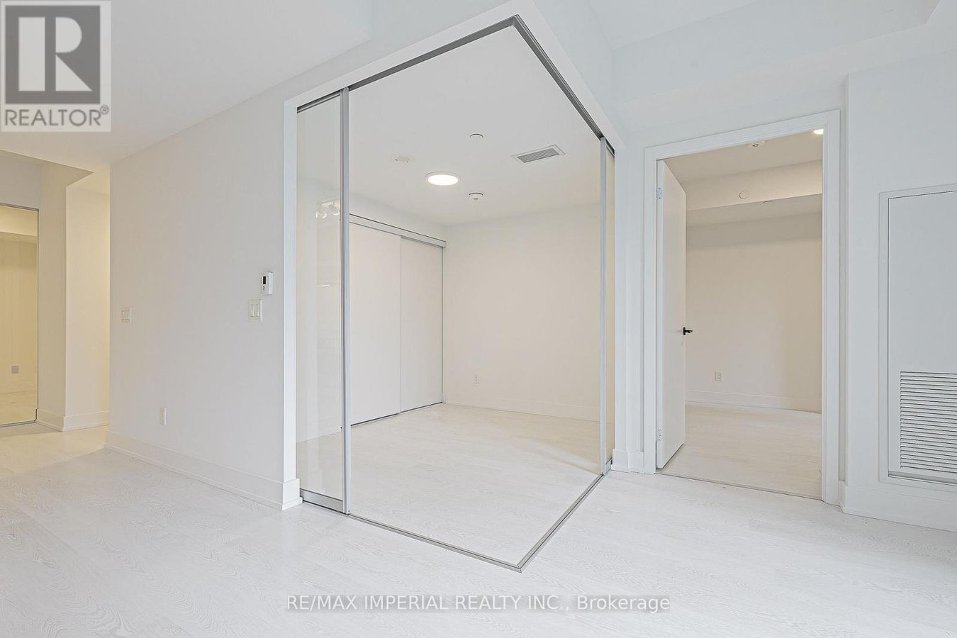 305 - 308 JARVIS STREET - Photo 29