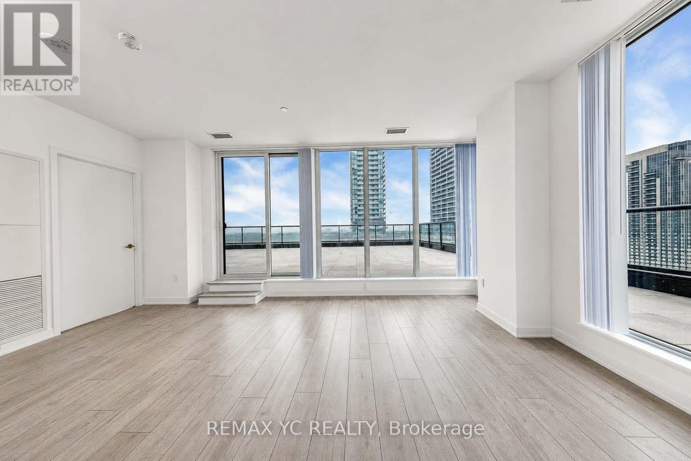 1022 - 5858 YONGE STREET - Photo 7