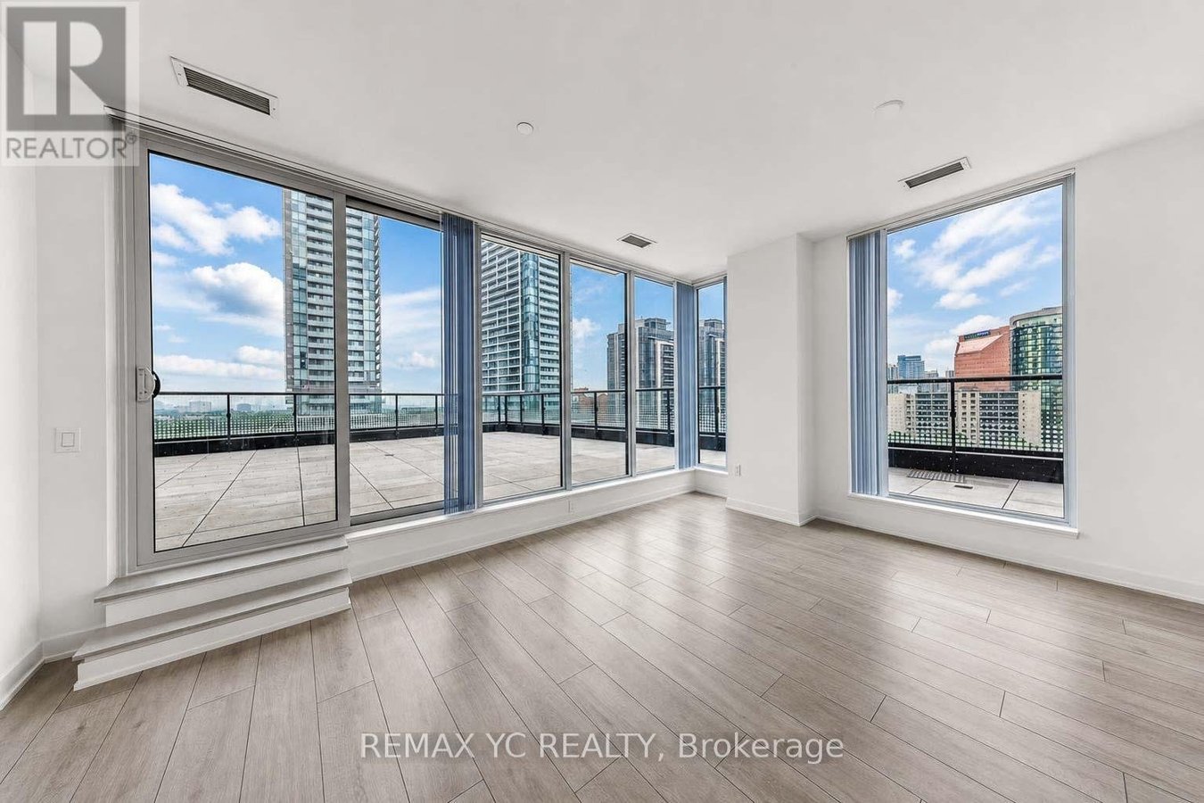 1022 - 5858 YONGE STREET - Photo 8