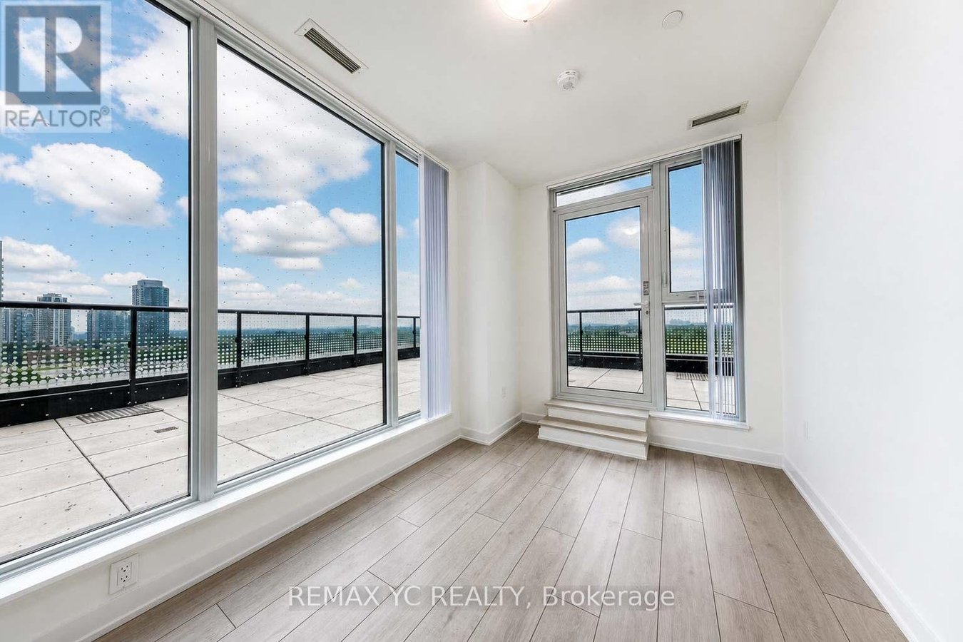 1022 - 5858 YONGE STREET - Photo 22