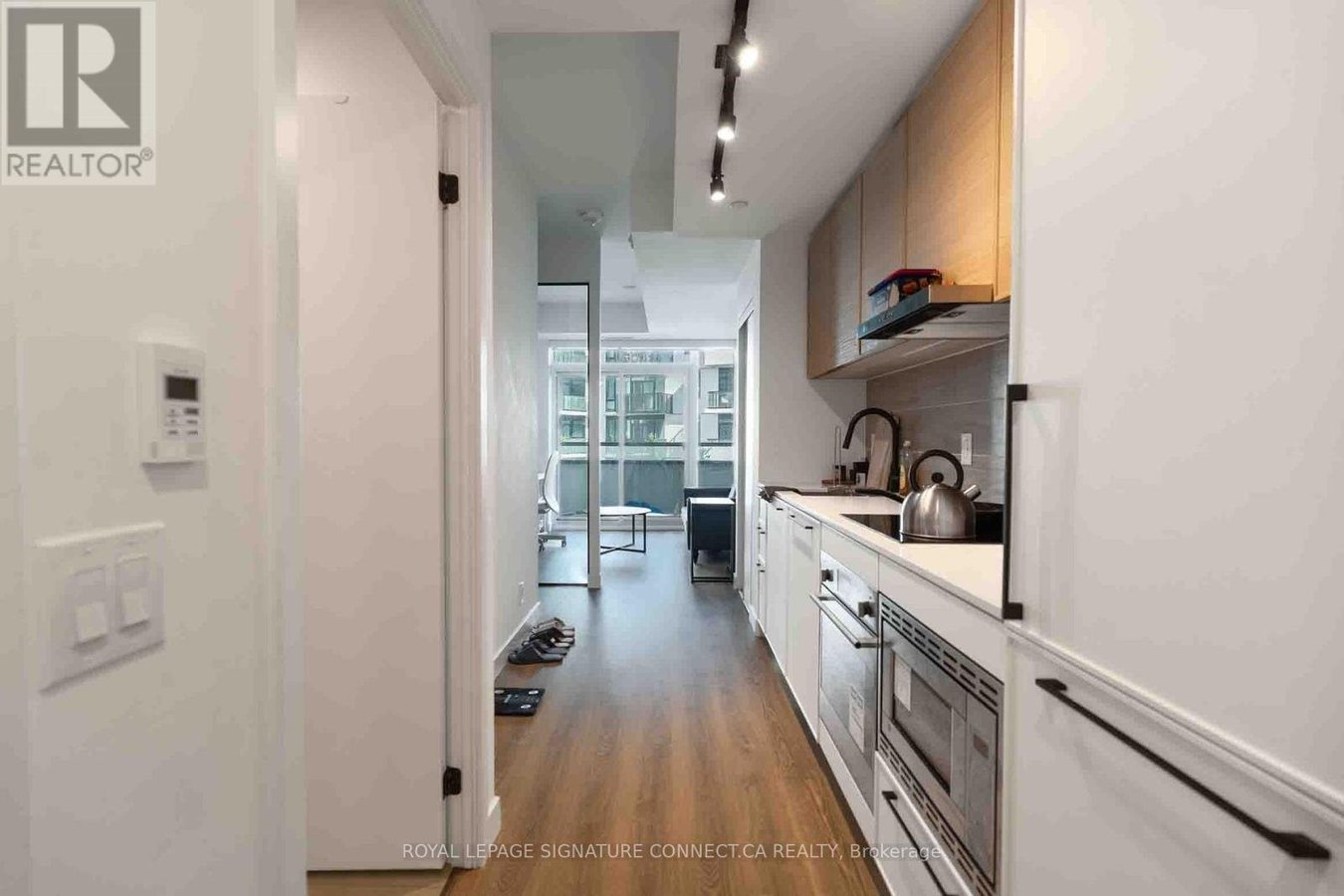 503 - 1050 EASTERN AVENUE - Photo 5