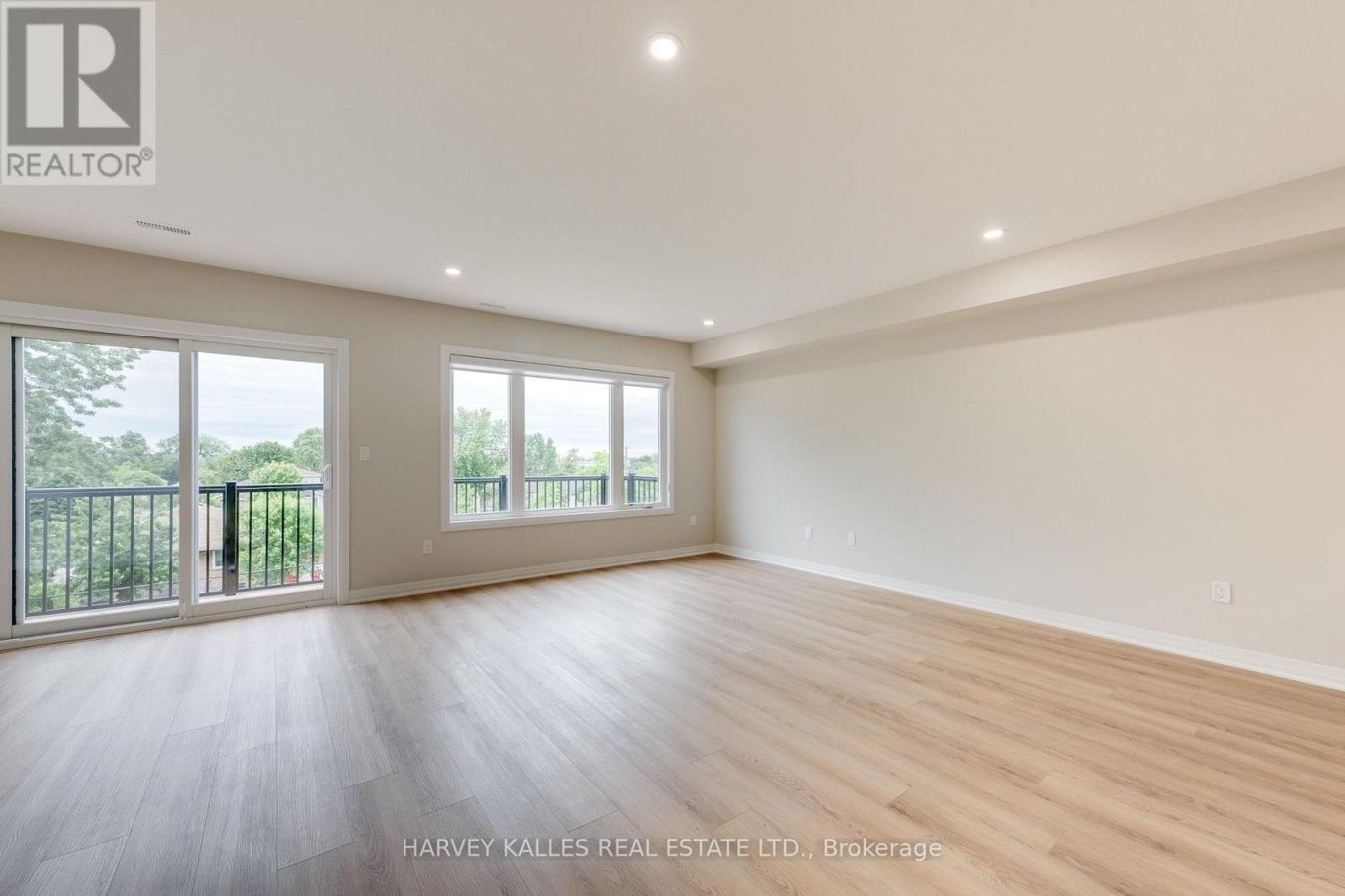 2 - 165 SPALDING ROAD - Photo 3