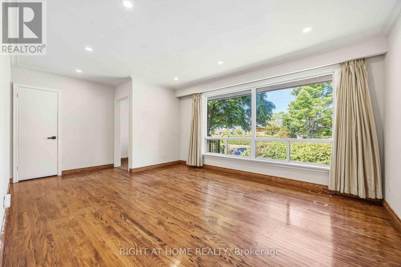 1 MOZART AVENUE - Photo 10
