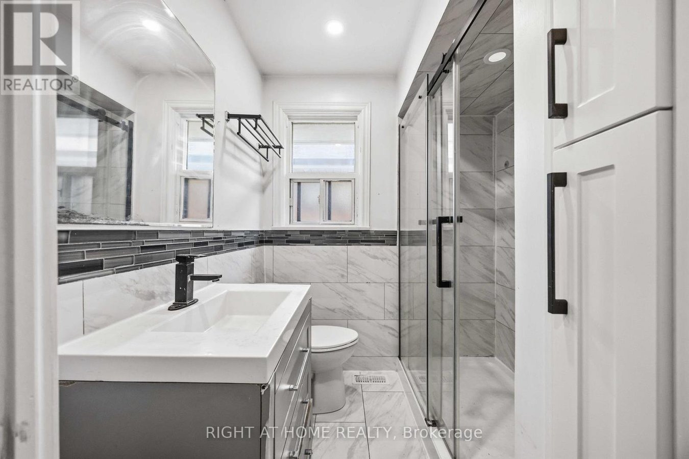 1 MOZART AVENUE - Photo 22