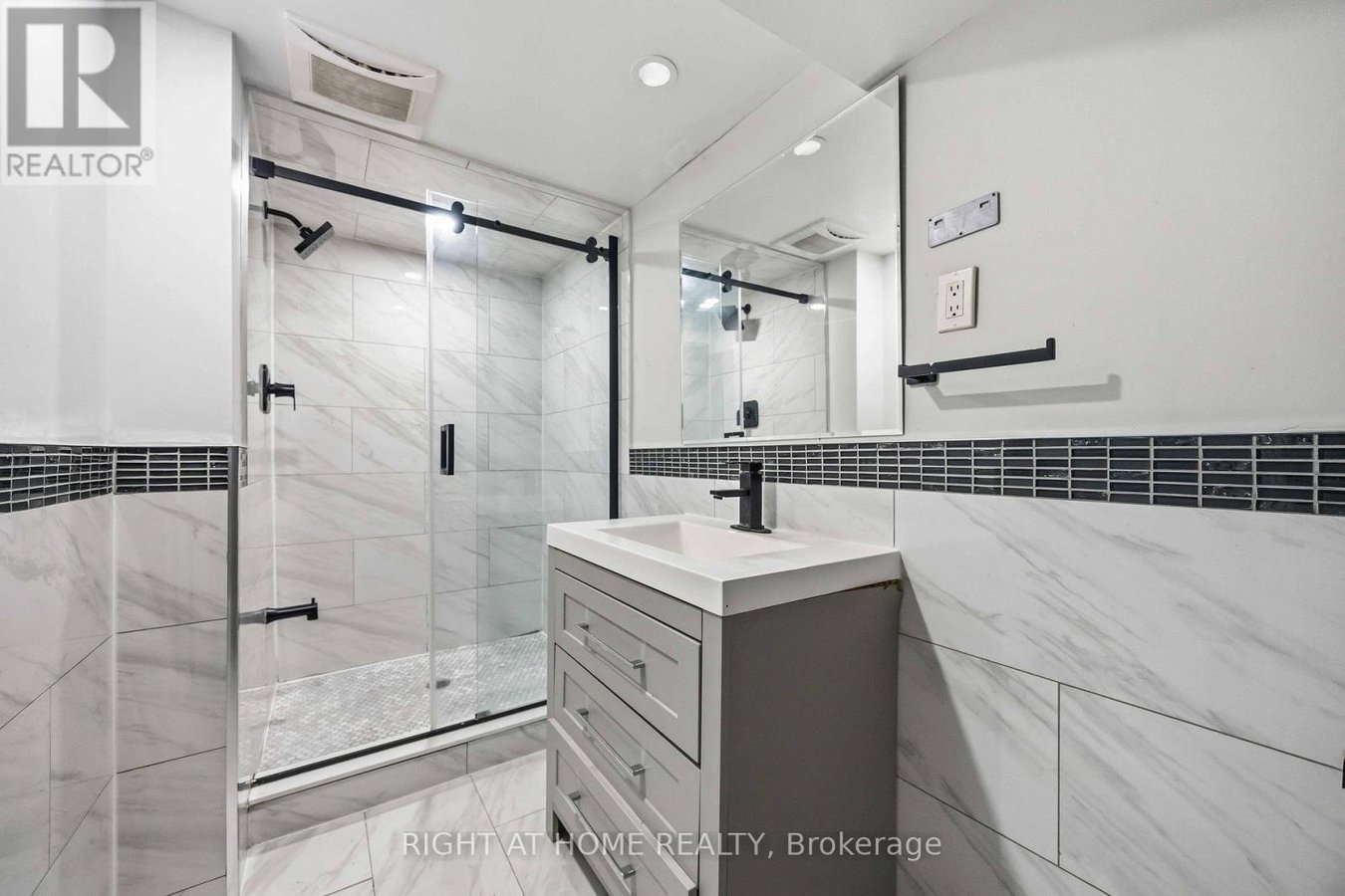 1 MOZART AVENUE - Photo 23