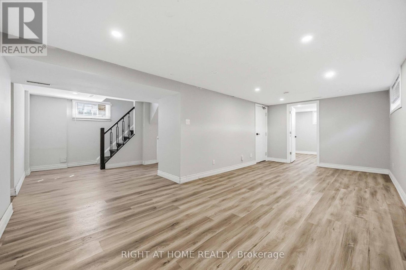 1 MOZART AVENUE - Photo 25