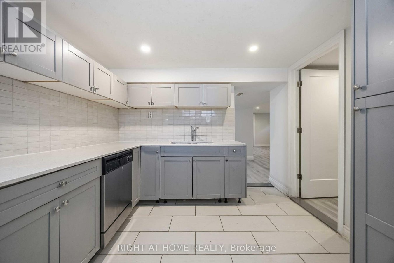 1 MOZART AVENUE - Photo 30