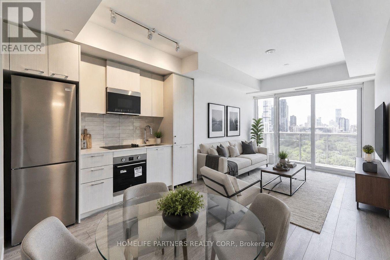 1307 - 10 OAK STREET - Photo 2