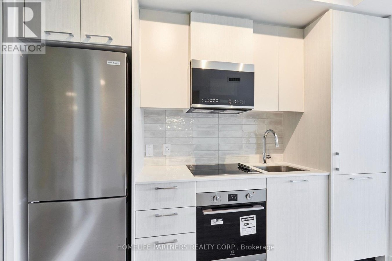 1307 - 10 OAK STREET - Photo 5