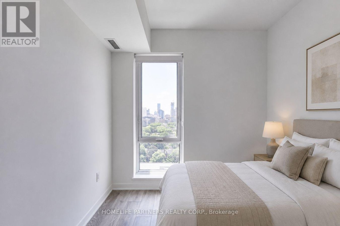 1307 - 10 OAK STREET - Photo 10