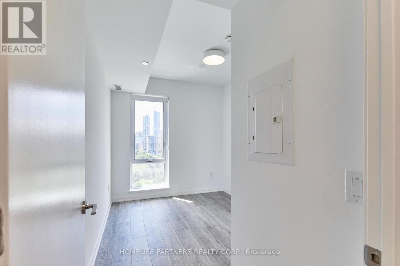 1307 - 10 OAK STREET - Photo 12