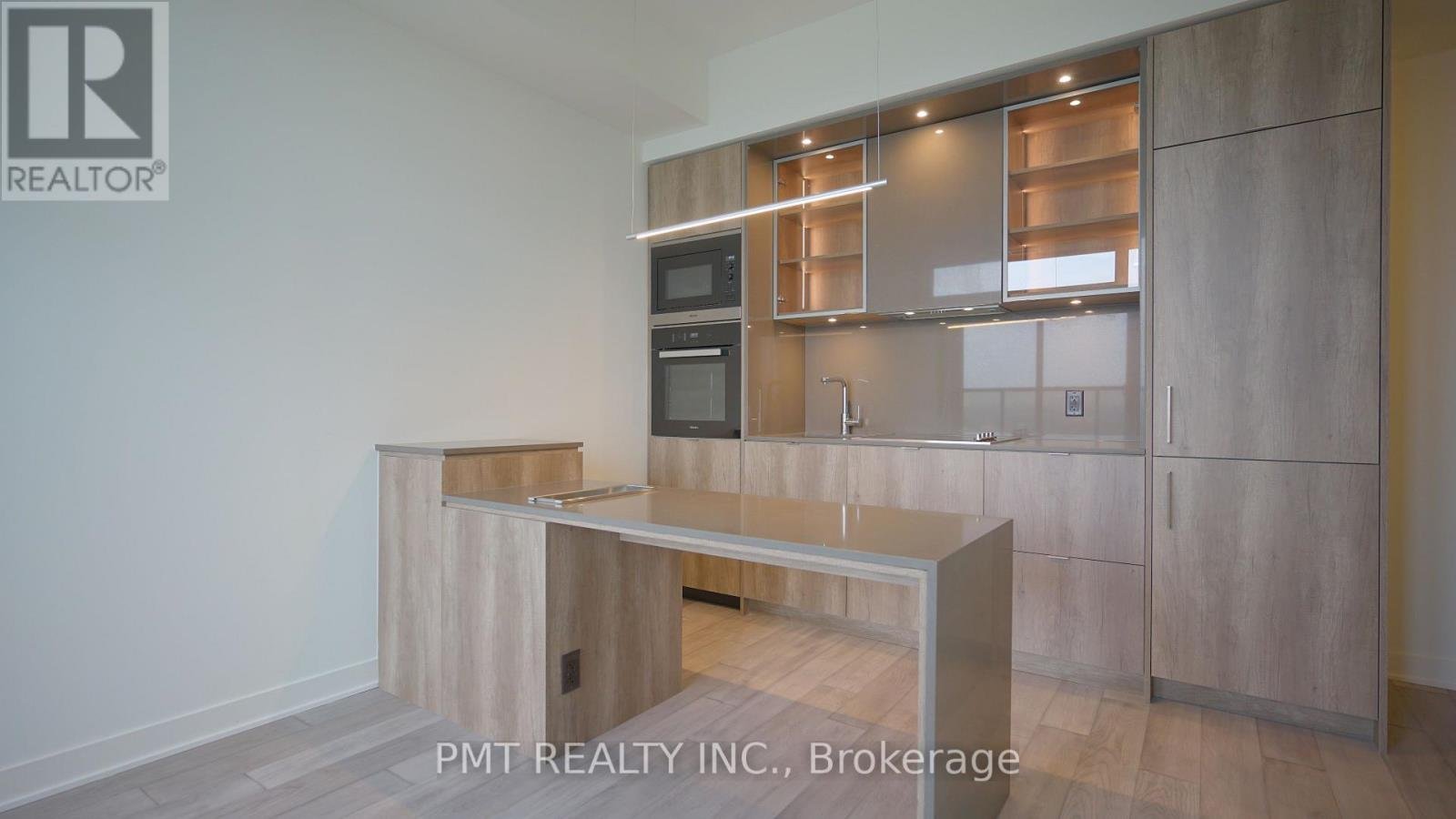 4210 - 11 YORKVILLE AVENUE - Photo 3