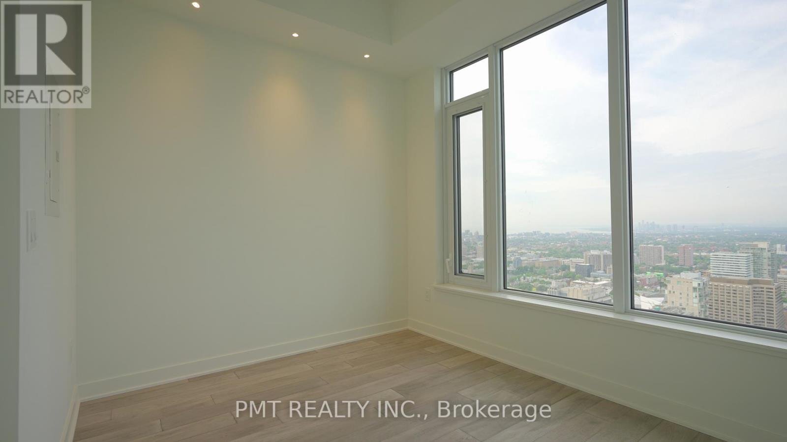 4210 - 11 YORKVILLE AVENUE - Photo 8