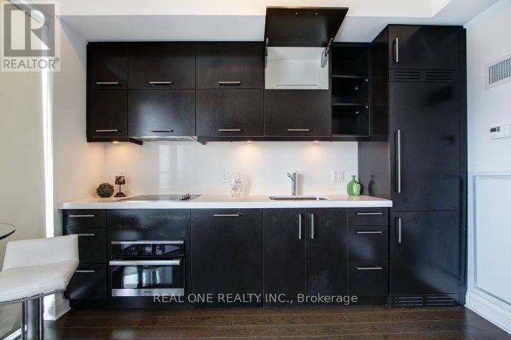 4705 - 1080 BAY STREET - Photo 6