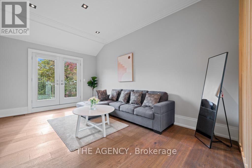 8 FRIVICK COURT - Photo 28