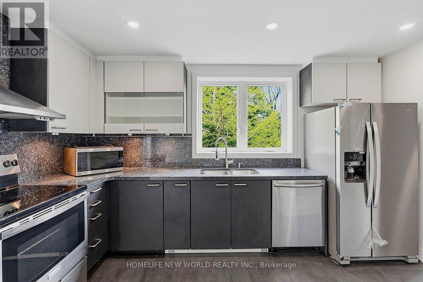 1842 DUNDAS STREET E - Photo 9