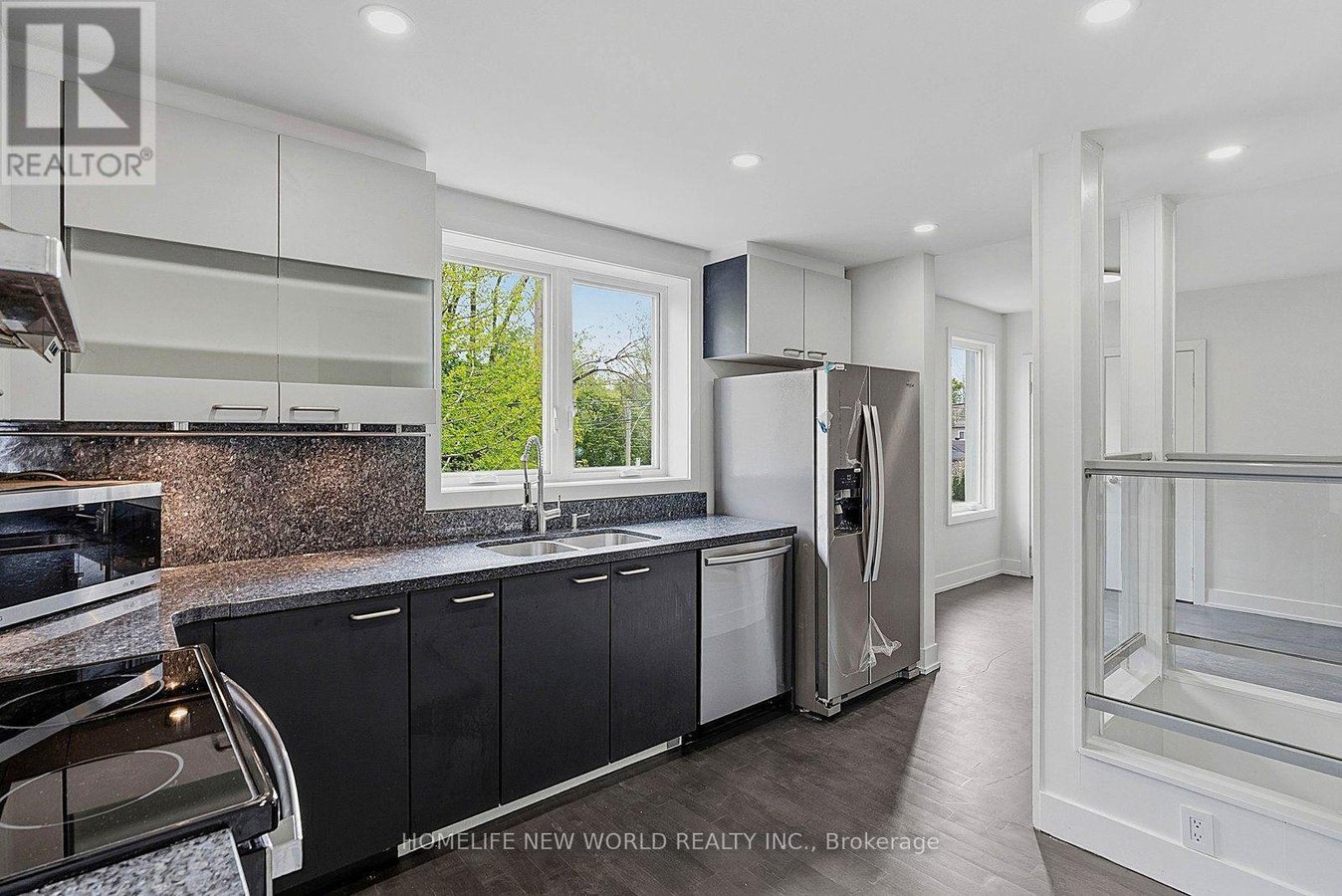 1842 DUNDAS STREET E - Photo 10