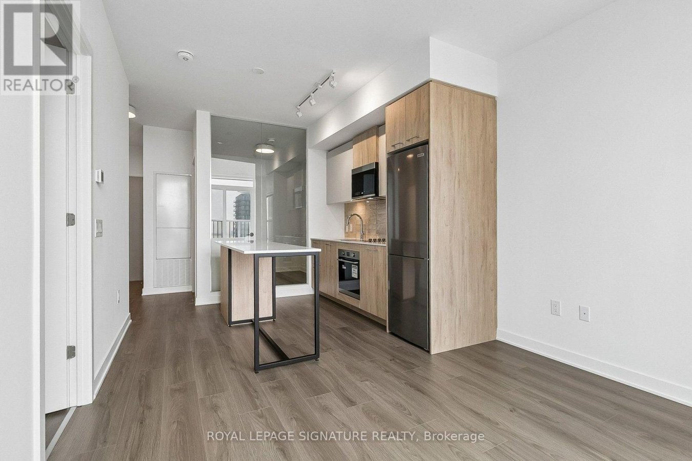 1014 - 30 DREAMERS WAY - Photo 4