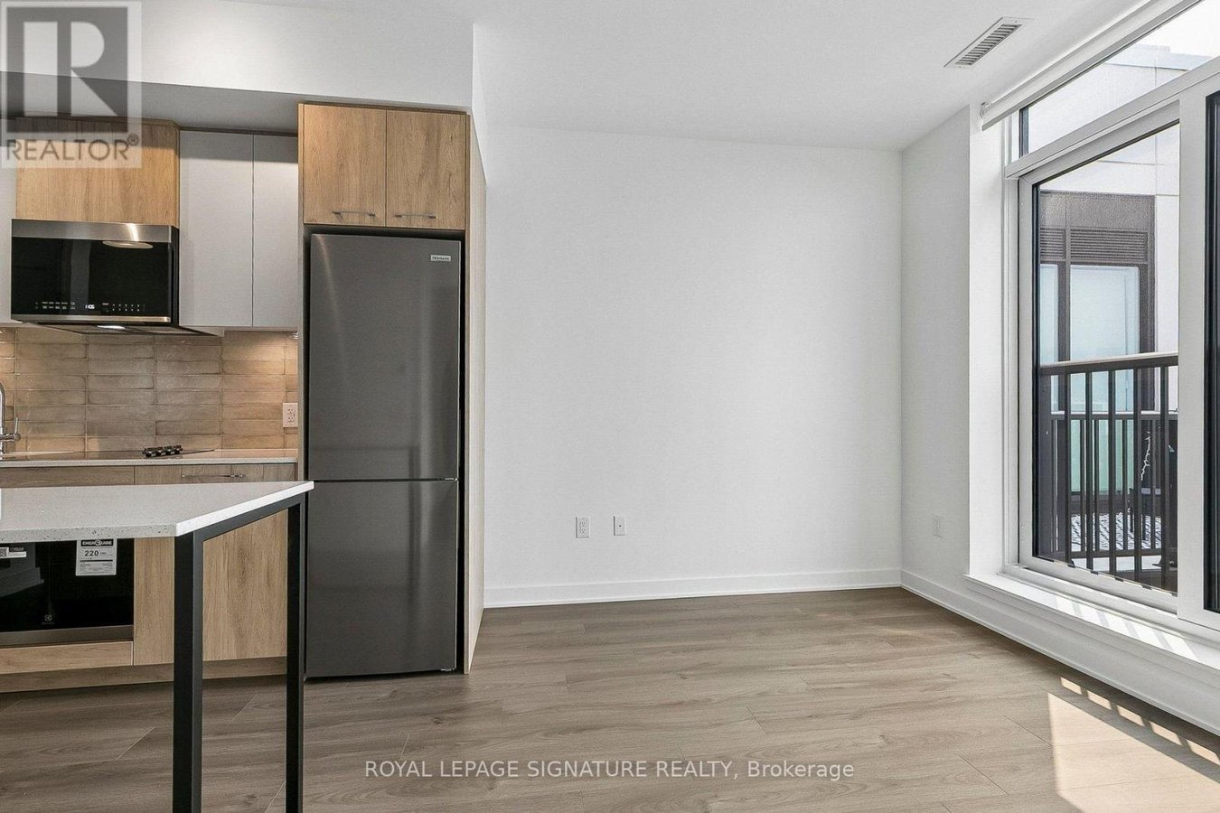 1014 - 30 DREAMERS WAY - Photo 11