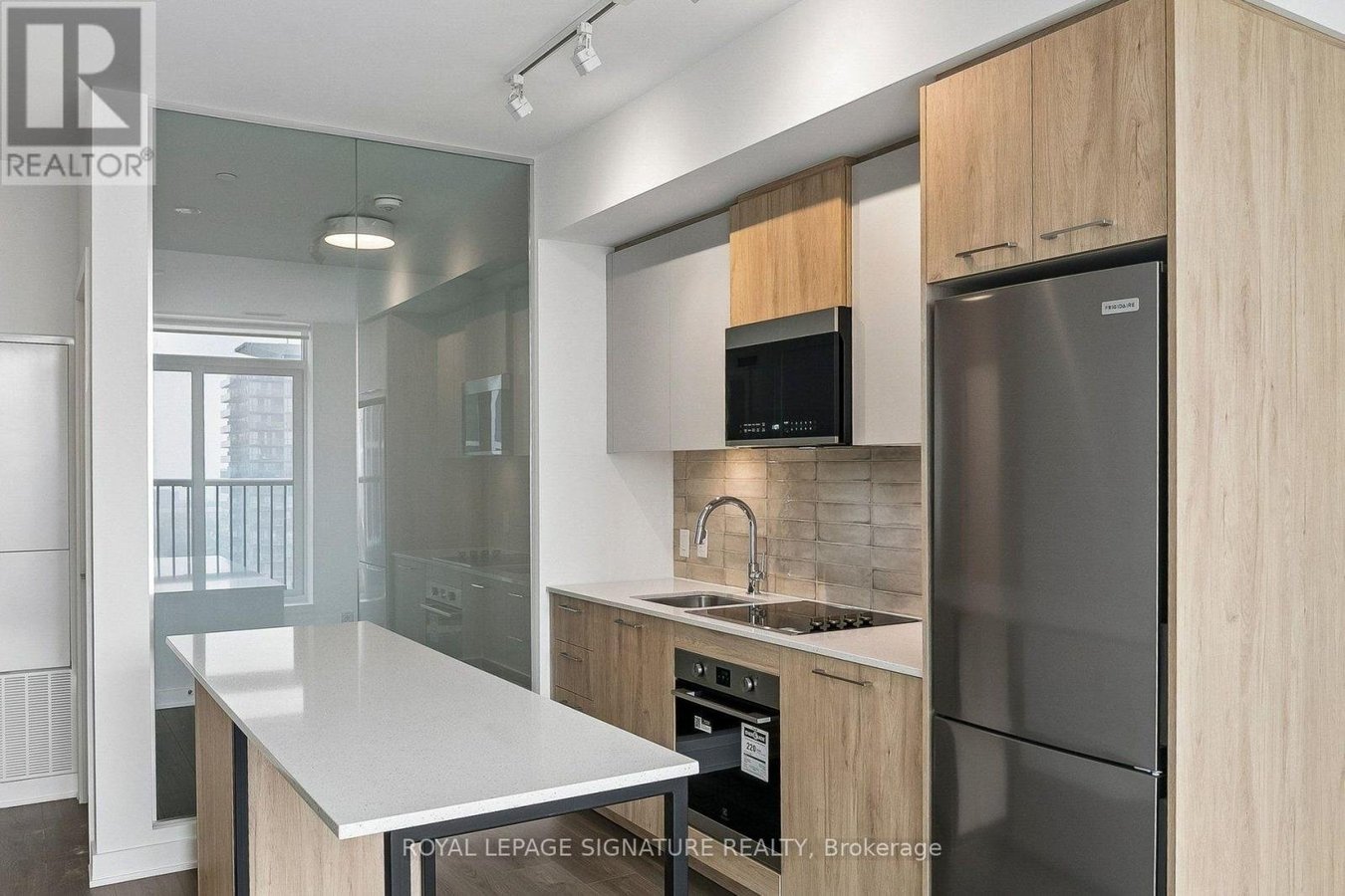 1014 - 30 DREAMERS WAY - Photo 13