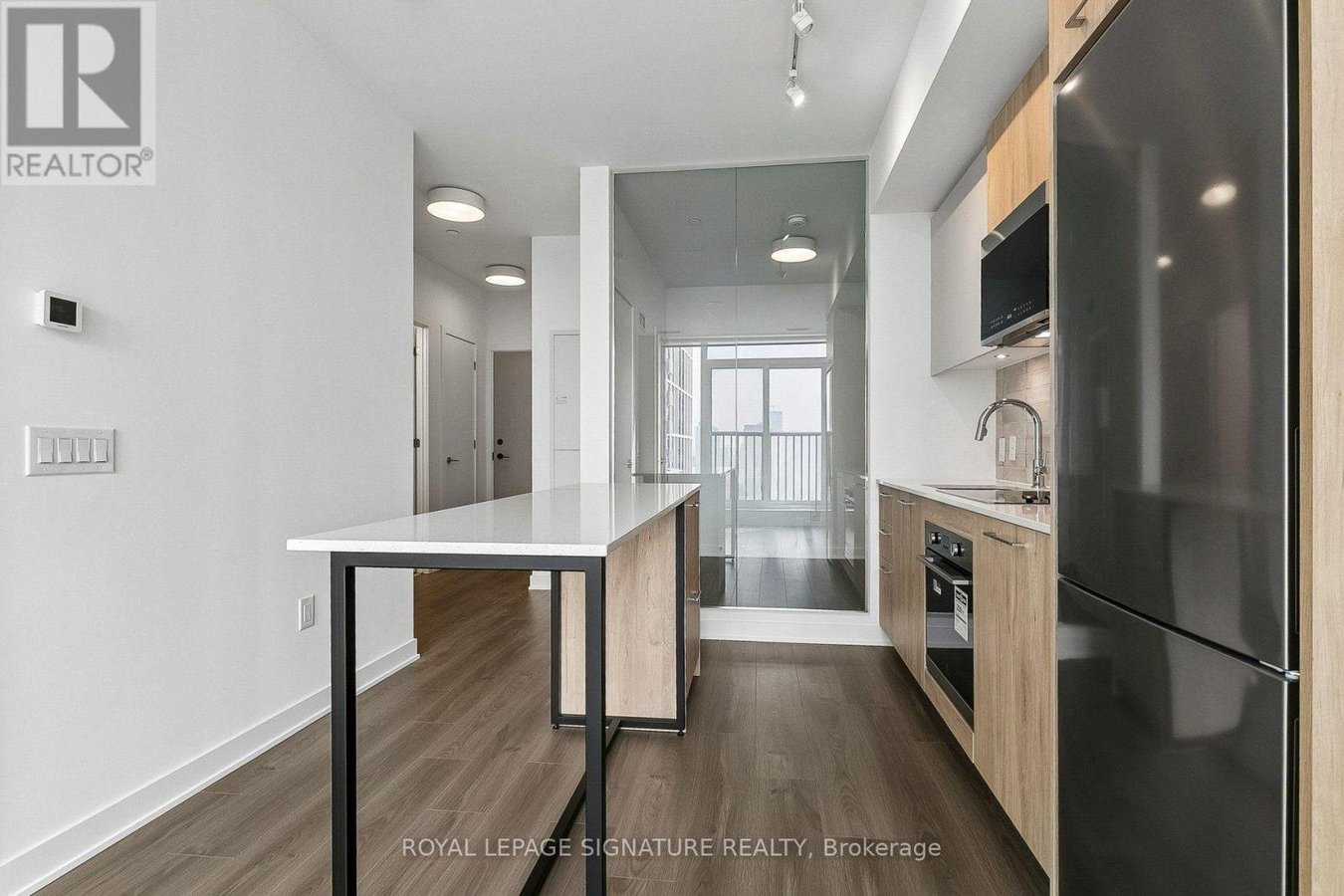 1014 - 30 DREAMERS WAY - Photo 17