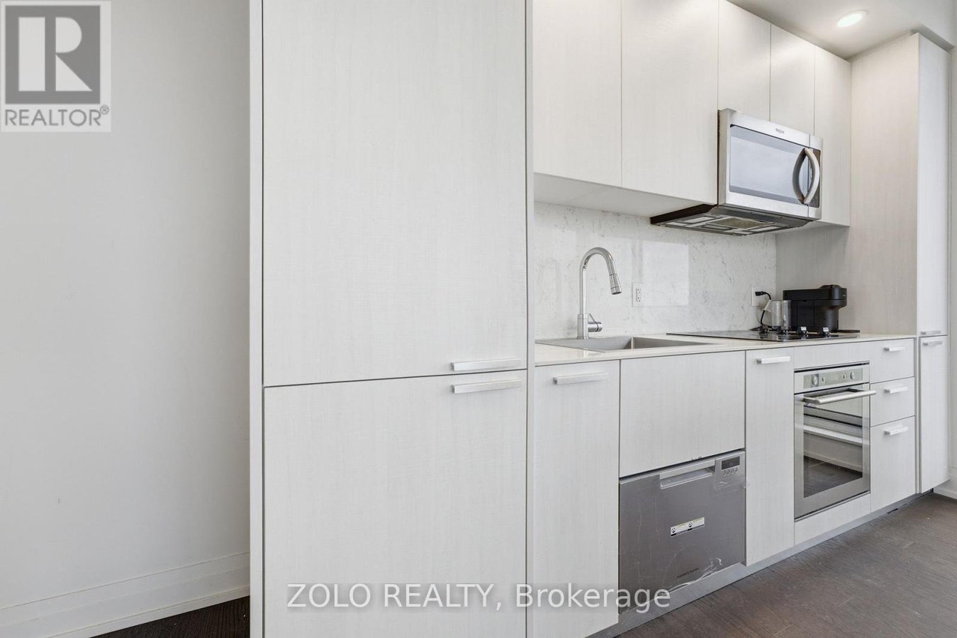 PH303 - 75 CANTERBURY PLACE - Photo 5