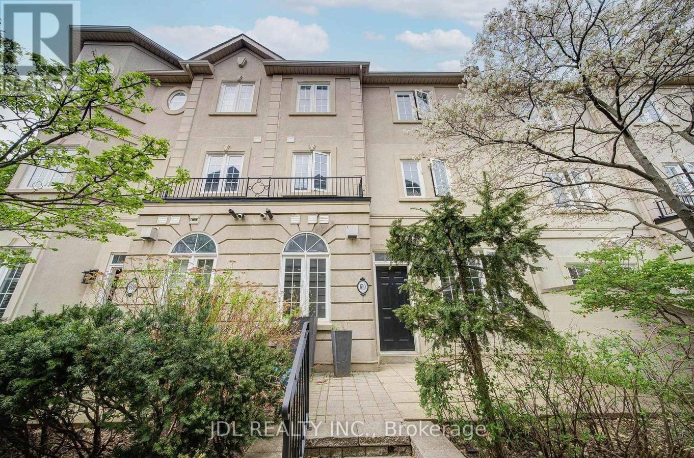 610 - 11 EVERSON DRIVE - Photo 3