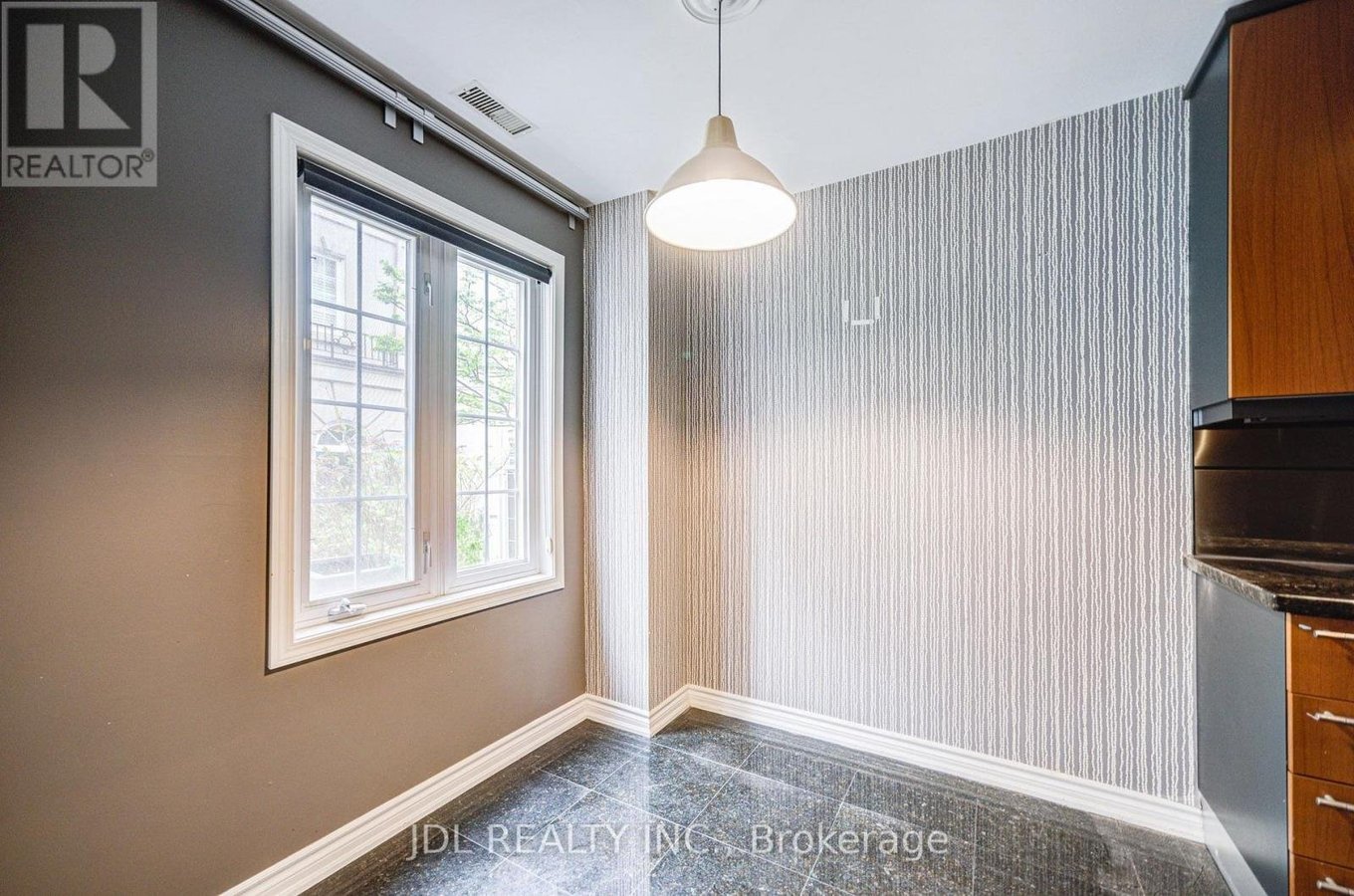 610 - 11 EVERSON DRIVE - Photo 18