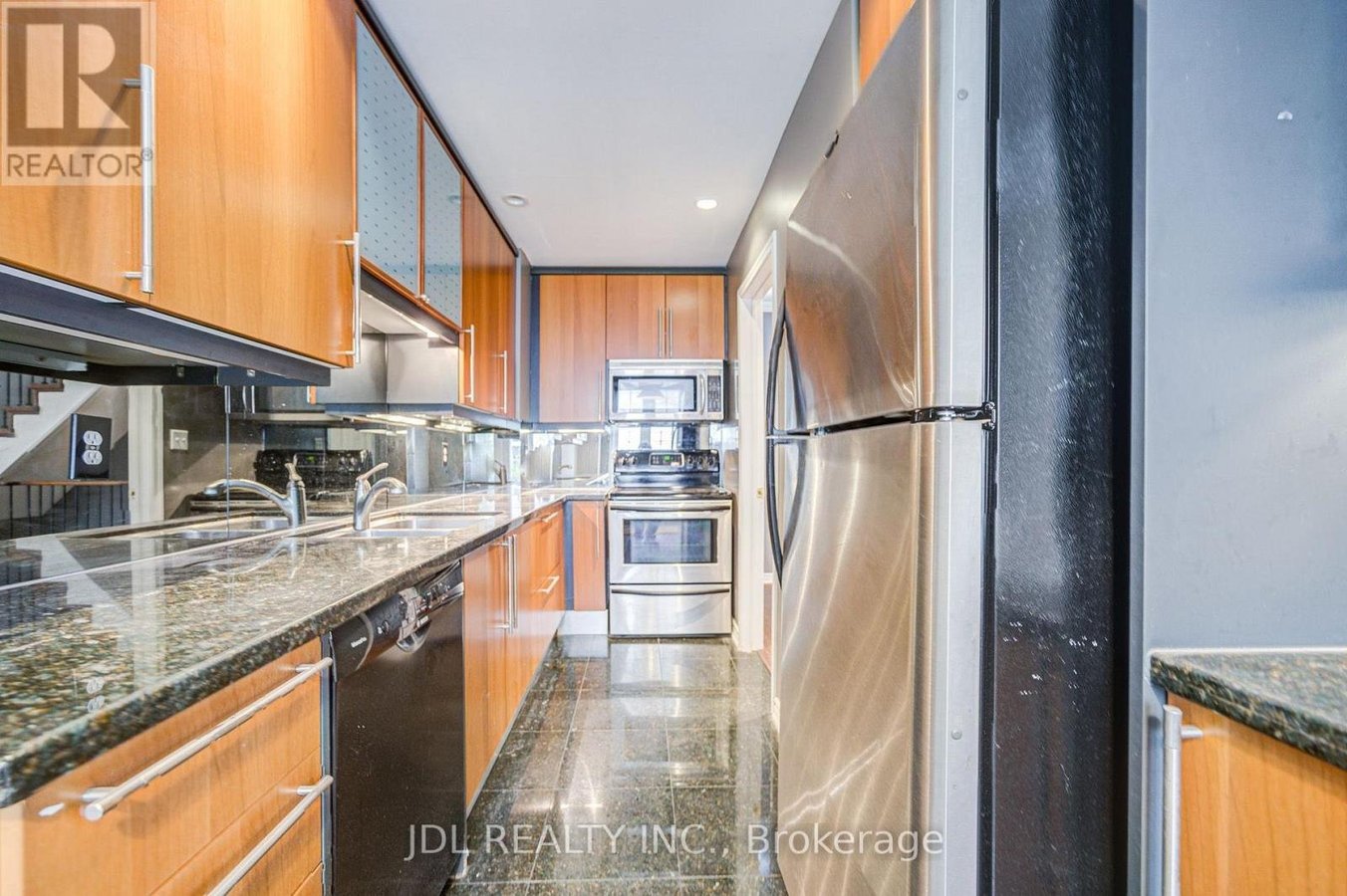 610 - 11 EVERSON DRIVE - Photo 22