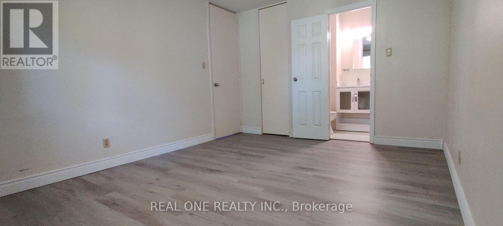 UPPER - 9 LISBURN CRESCENT - Photo 8