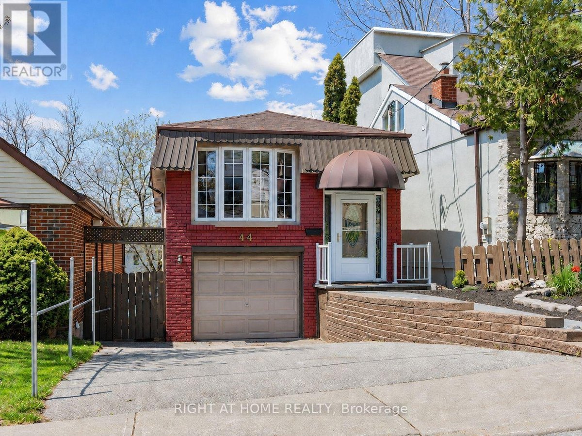 44 WESTBOURNE AVENUE - Photo 1