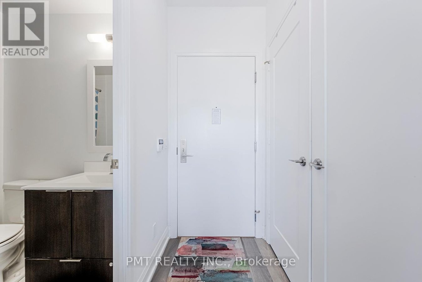 304 - 56 ANNIE CRAIG DRIVE - Photo 2