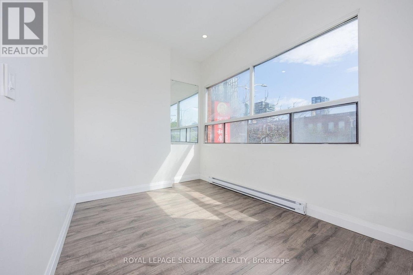2ND FLOOR - 414 SPADINA AVENUE - Photo 2