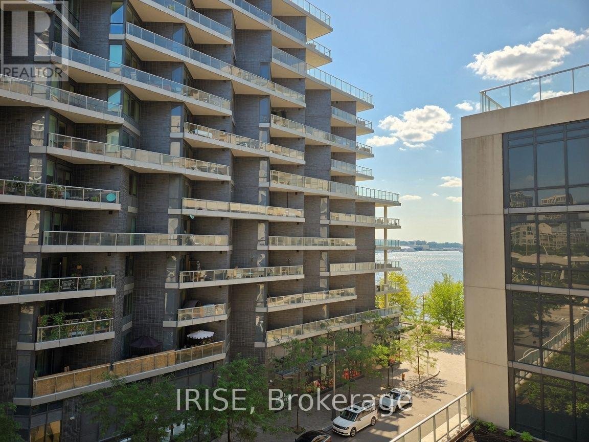 510 - 15 MERCHANTS' WHARF - Photo 1