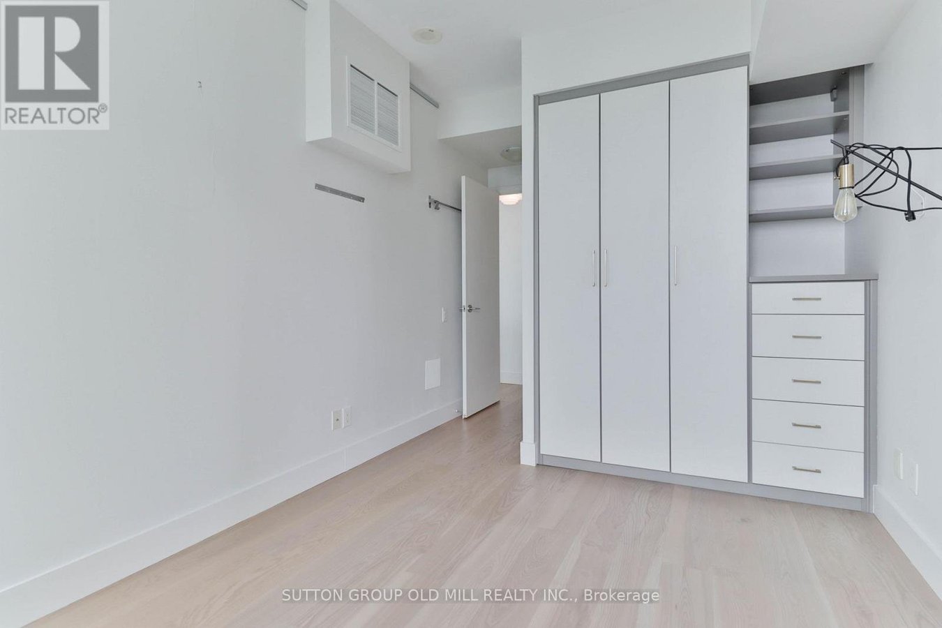 2110 - 105 THE QUEENSWAY - Photo 13