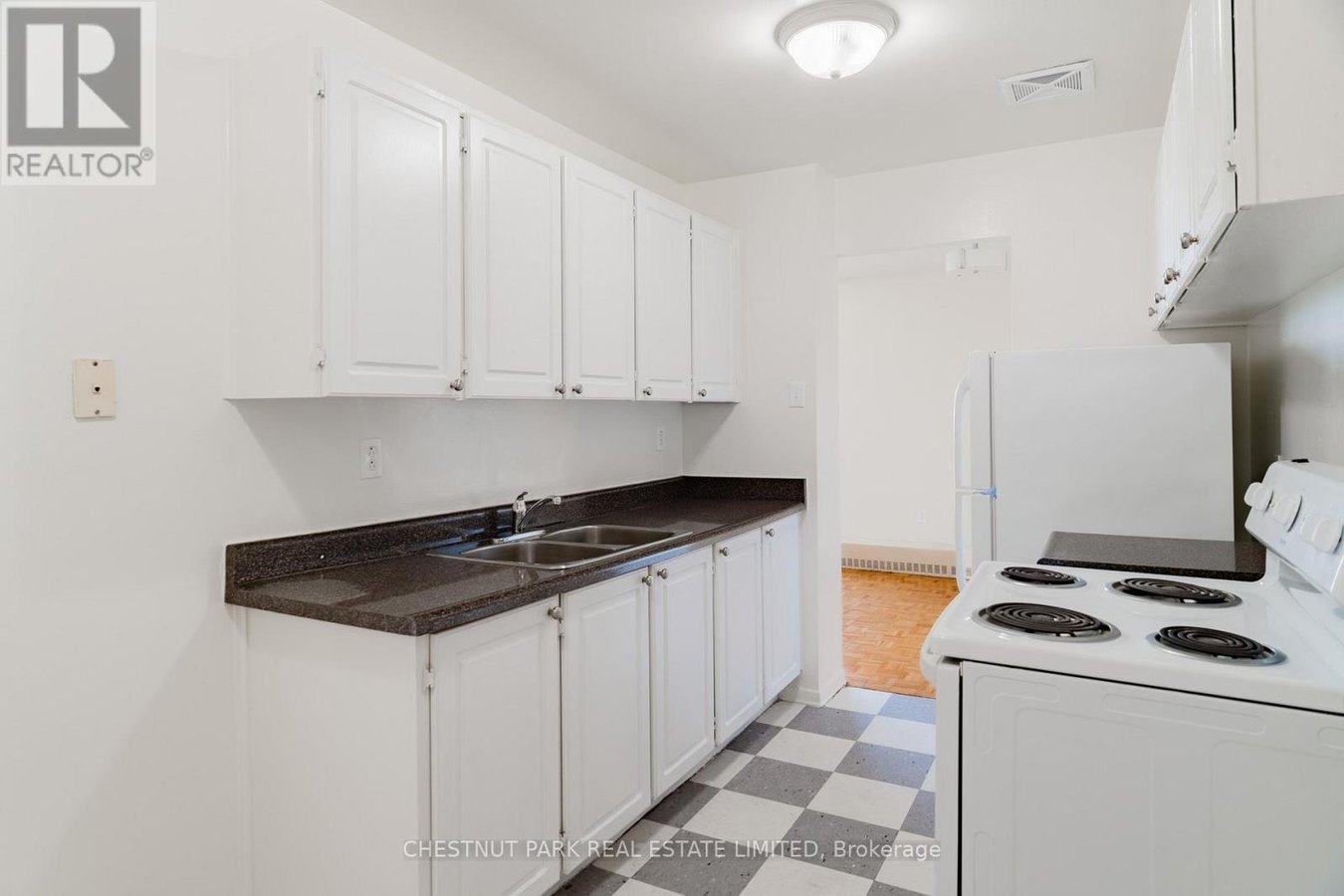 1106 - 3700 LAWRENCE AVENUE E - Photo 22