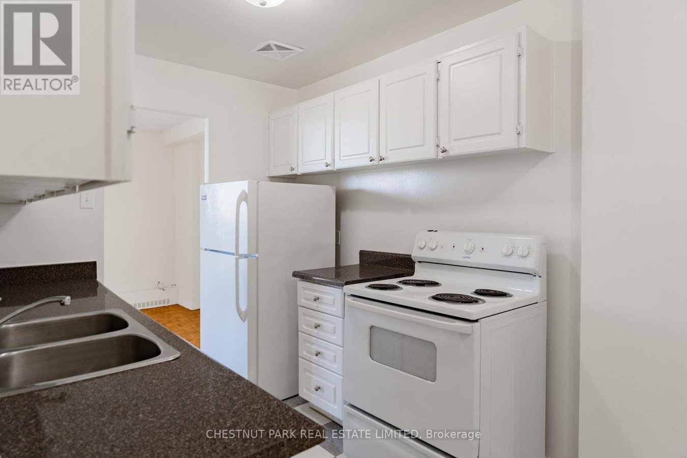 1106 - 3700 LAWRENCE AVENUE E - Photo 23