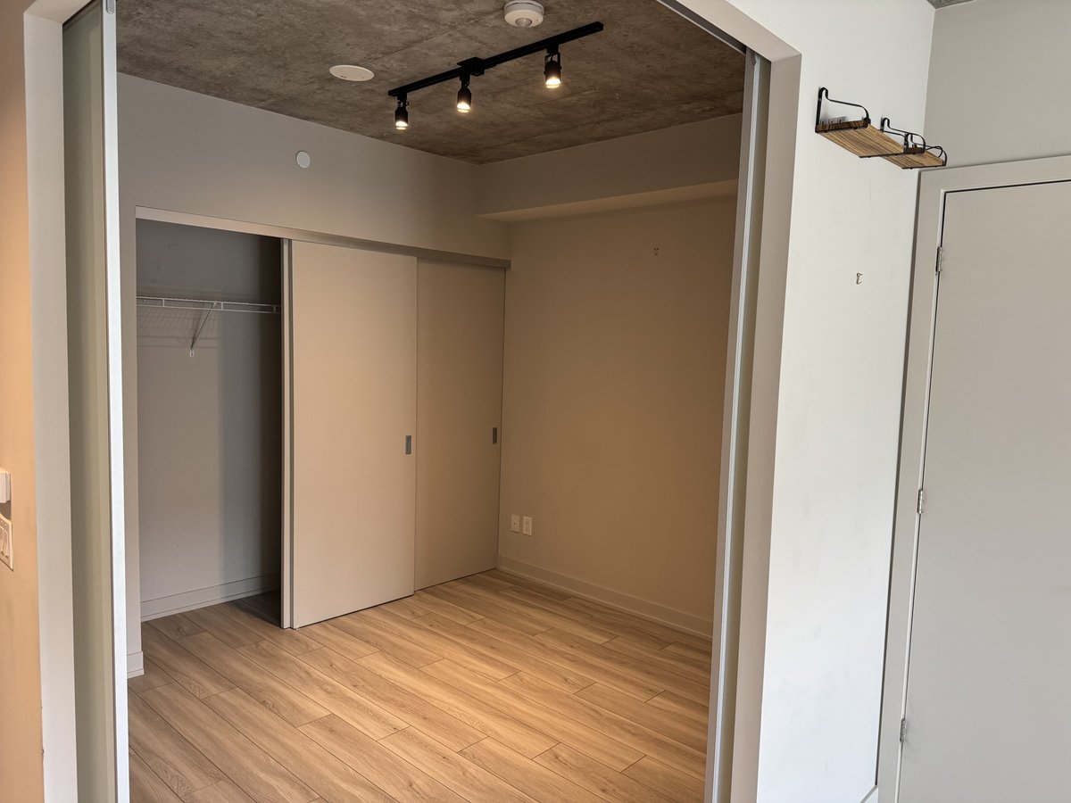 458 Richmond Street West - Photo 6