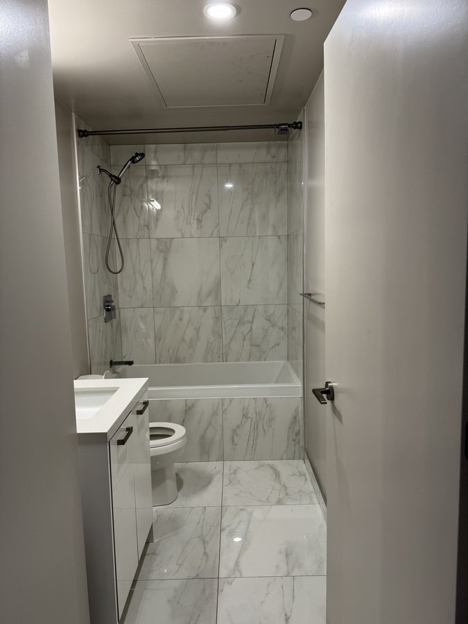 458 Richmond Street West - Photo 12