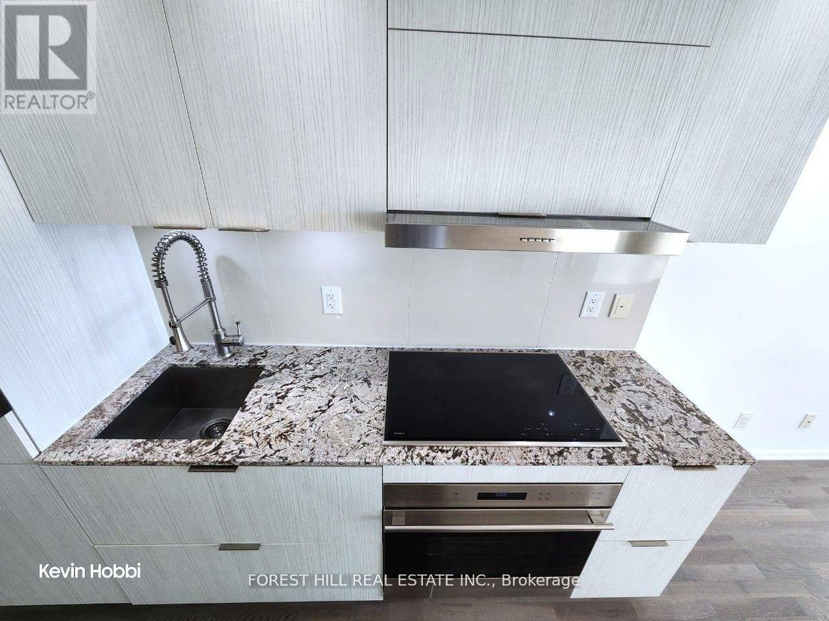 5210 - 1 BLOOR STREET E - Photo 11