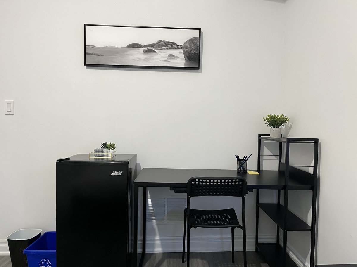674 Bathurst Street - Photo 3