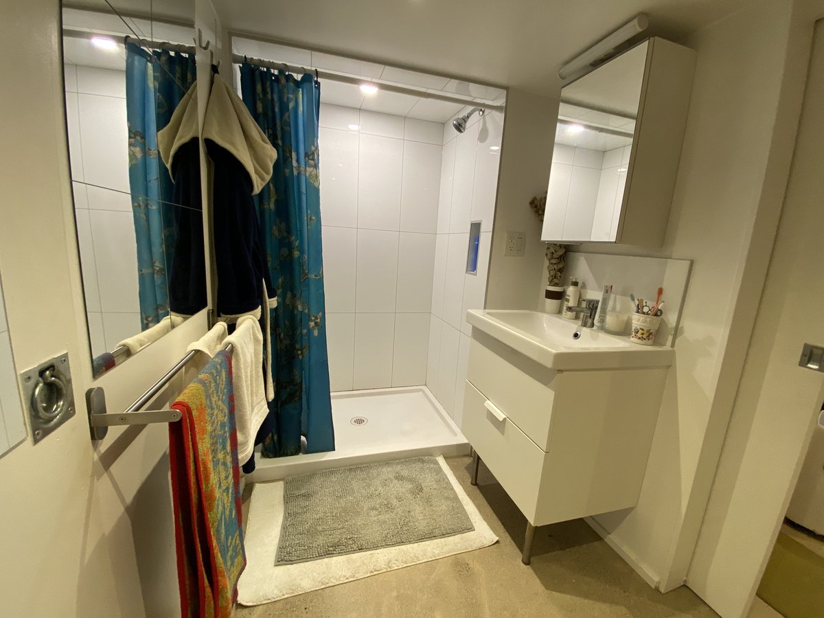343 Gladstone Avenue - Photo 6