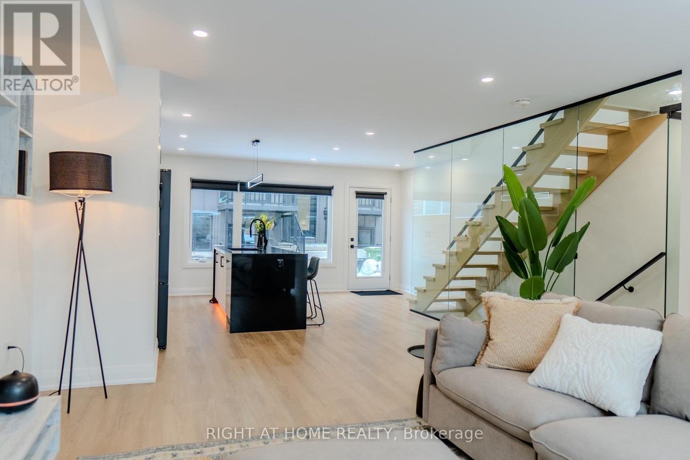 16 HABIBI LANE - Photo 6