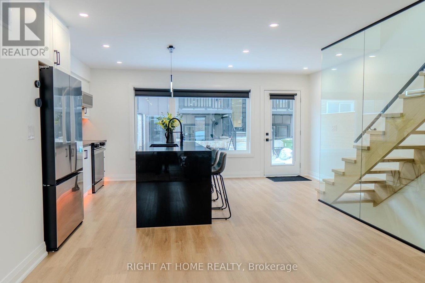16 HABIBI LANE - Photo 7