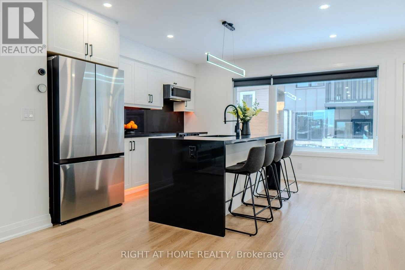 16 HABIBI LANE - Photo 8